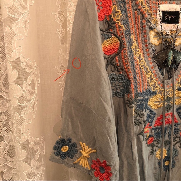 JOHNNY WAS * 3J BIYA Slate Blue Embroidered Top - Picture 9 of 12